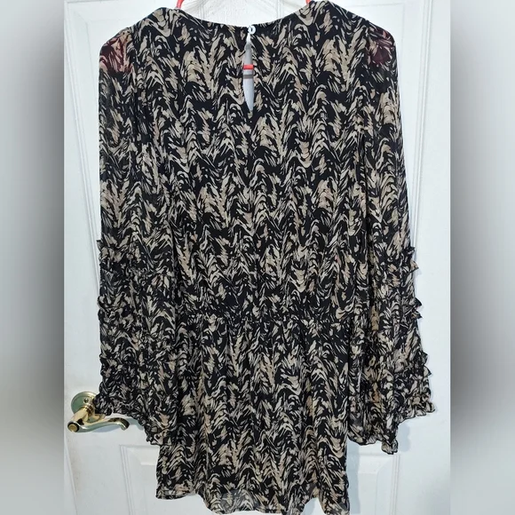 Entro Black & Tan Ruffle Romper - Picture 6 of 10